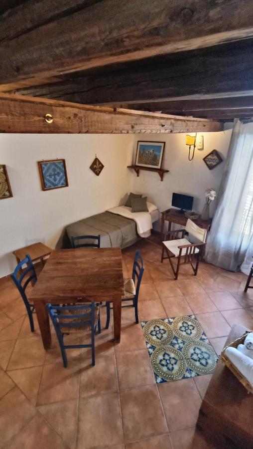 Afena Rent Bedrooms Agrigento Bagian luar foto