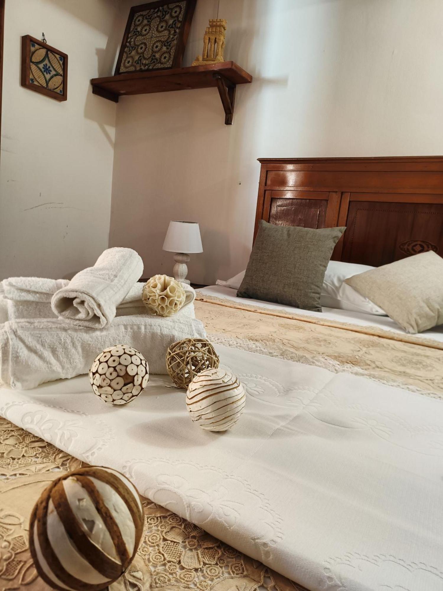 Afena Rent Bedrooms Agrigento Bagian luar foto