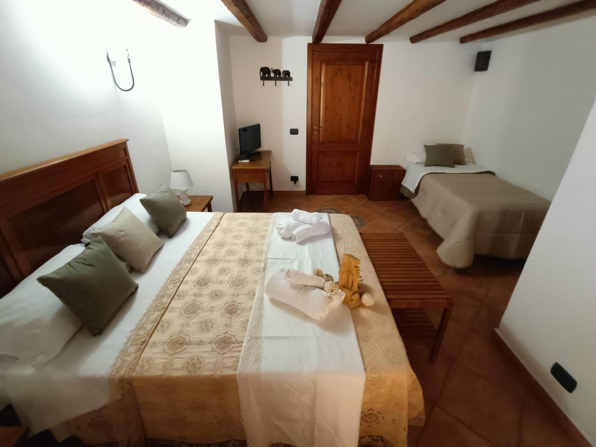 Afena Rent Bedrooms Agrigento Bagian luar foto